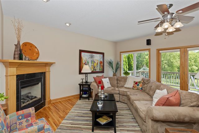 12308 Twana Drive, Urbandale, IA 50323