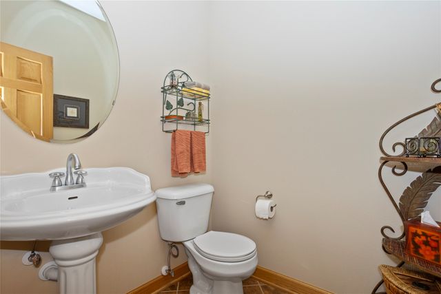 12308 Twana Drive, Urbandale, IA 50323