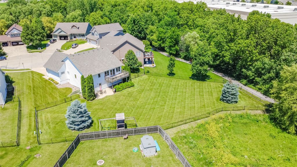 12308 Twana Drive, Urbandale, IA 50323