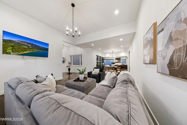 2348 Hammer Falls Drive, Reno, NV 89521