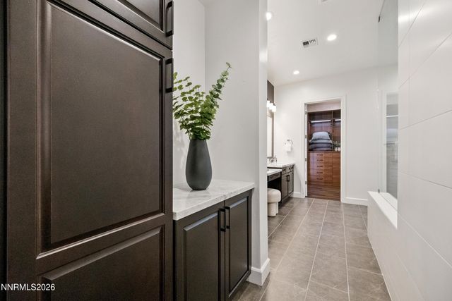 2348 Hammer Falls Drive, Reno, NV 89521