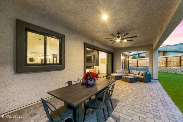2348 Hammer Falls Drive, Reno, NV 89521