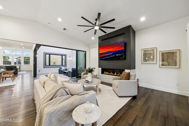 2348 Hammer Falls Drive, Reno, NV 89521