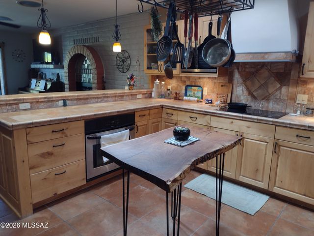 438 Rio Rico Drive, Rio Rico, AZ 85648