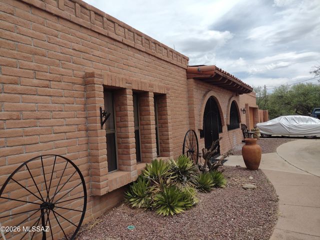 438 Rio Rico Drive, Rio Rico, AZ 85648