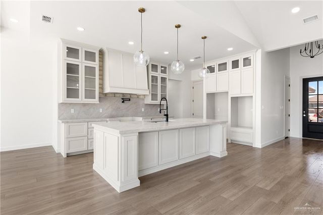 9833 Heights N, Harlingen, TX 78552