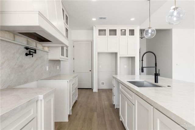 9833 Heights N, Harlingen, TX 78552