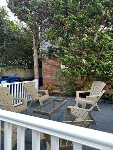 76 Bayview Avenue C, Northport, NY 11768