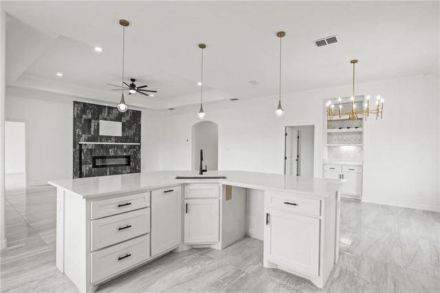 113 Traditions Dr, Rockport, TX 78382