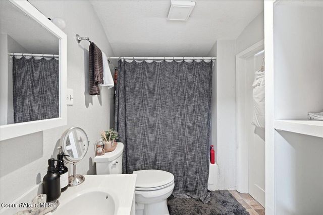 1811 N NORA ST, Coeur D'alene, ID 83814