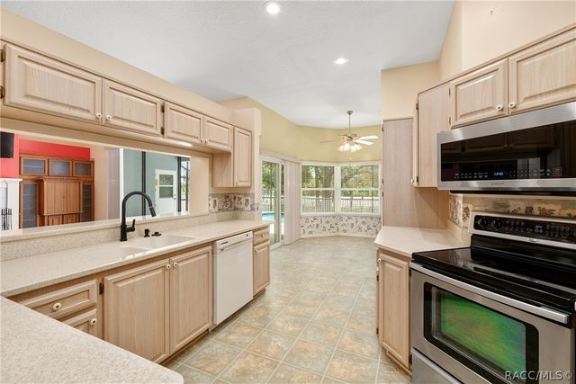 4611 N Rushmore Loop, Beverly Hills, FL 34465