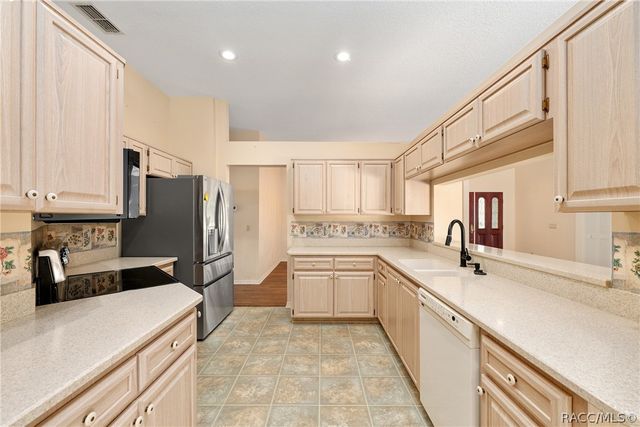 4611 N Rushmore Loop, Beverly Hills, FL 34465