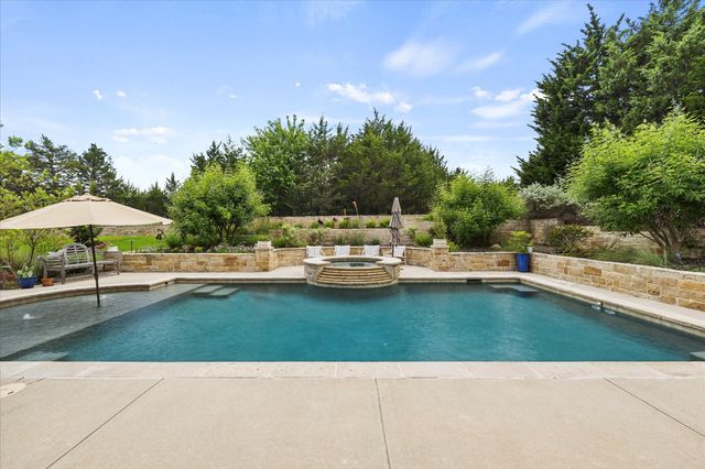 732 Avalon Drive, Heath, TX 75032