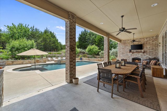 732 Avalon Drive, Heath, TX 75032