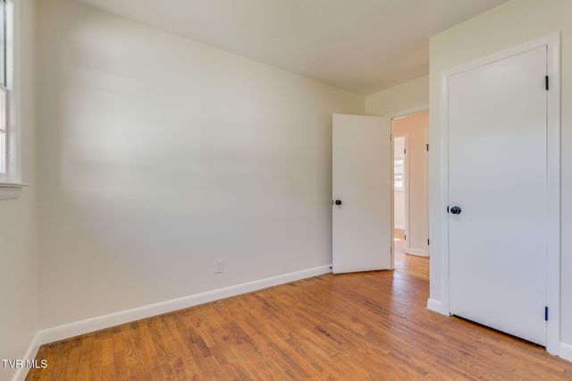 320 Independence Drive, Kingsport, TN 37660