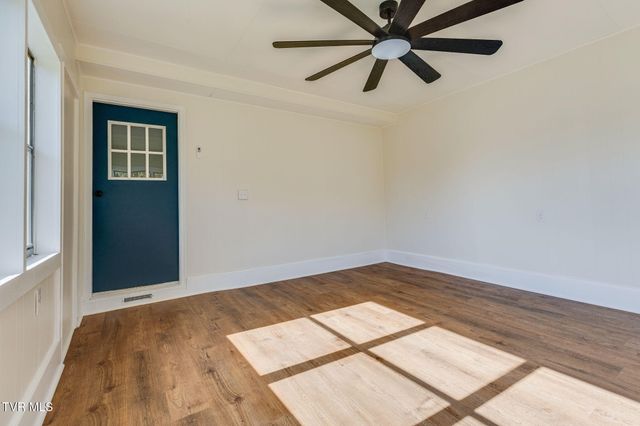 320 Independence Drive, Kingsport, TN 37660