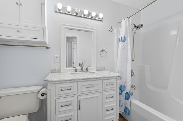 364 Rainier Road, Valparaiso, IN 46385