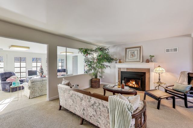 108 Beverly Place, Munster, IN 46321