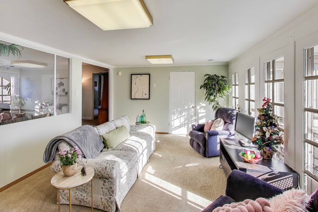 108 Beverly Place, Munster, IN 46321