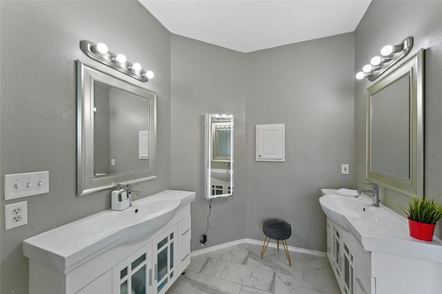 10522 Badger Canyon Drive, Houston, TX 77095