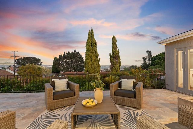 1155 Bangor St, San Diego, CA 92106