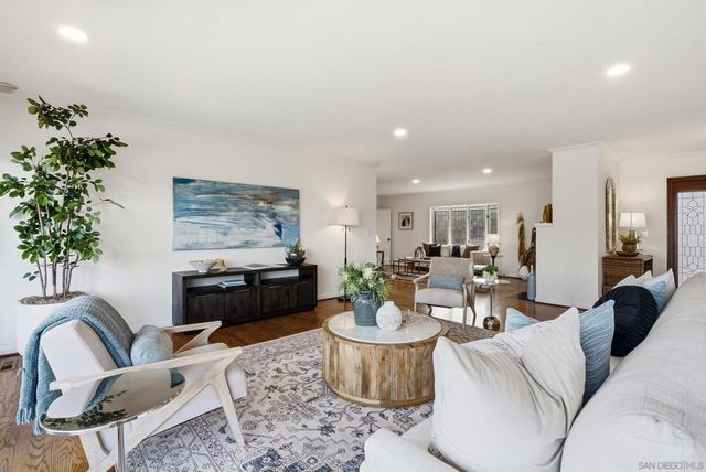 1155 Bangor St, San Diego, CA 92106