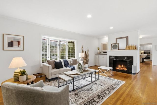 1155 Bangor St, San Diego, CA 92106