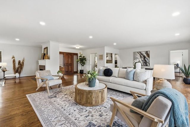 1155 Bangor St, San Diego, CA 92106