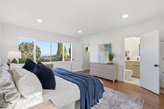 1155 Bangor St, San Diego, CA 92106