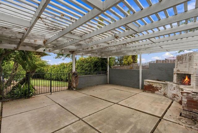 1155 Bangor St, San Diego, CA 92106