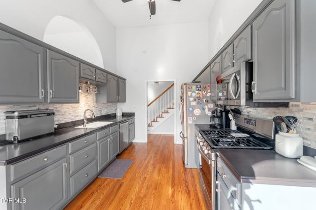 19050 Sterling Drive, Abingdon, VA 24211