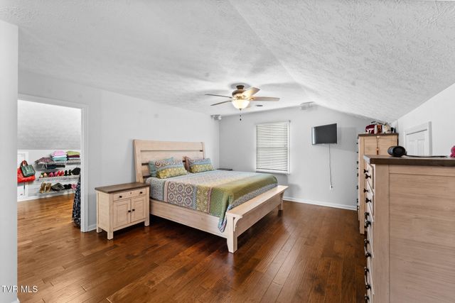 19050 Sterling Drive, Abingdon, VA 24211