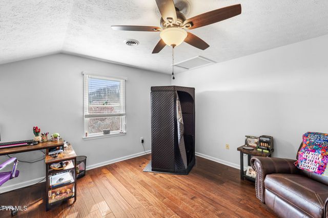 19050 Sterling Drive, Abingdon, VA 24211