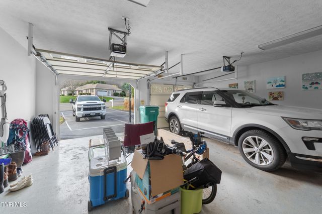 19050 Sterling Drive, Abingdon, VA 24211