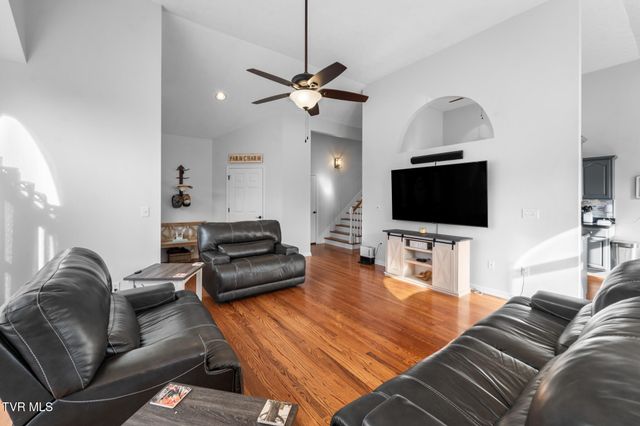 19050 Sterling Drive, Abingdon, VA 24211