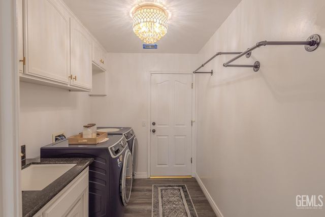 14146 Searspoint Avenue, Bakersfield, CA 93314