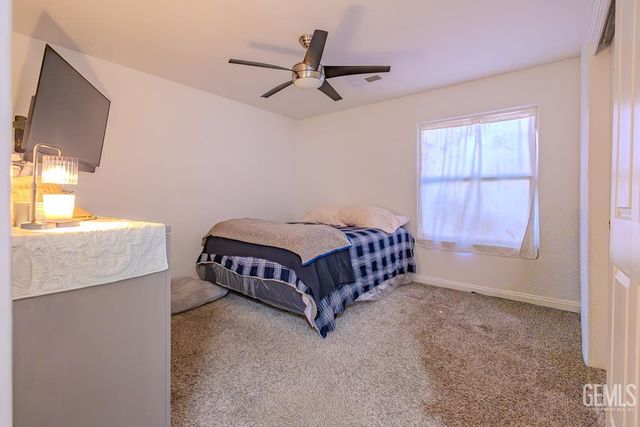 14146 Searspoint Avenue, Bakersfield, CA 93314