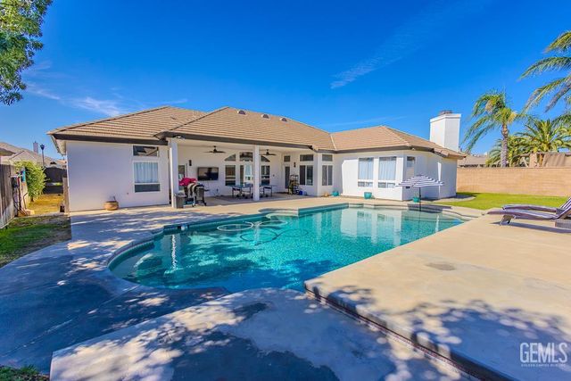 14146 Searspoint Avenue, Bakersfield, CA 93314