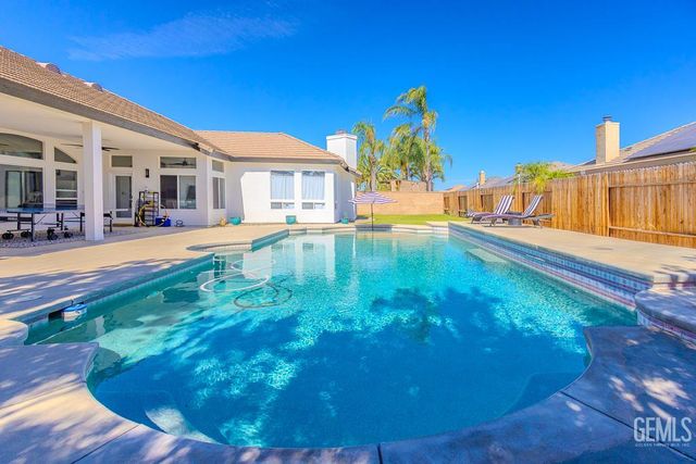 14146 Searspoint Avenue, Bakersfield, CA 93314