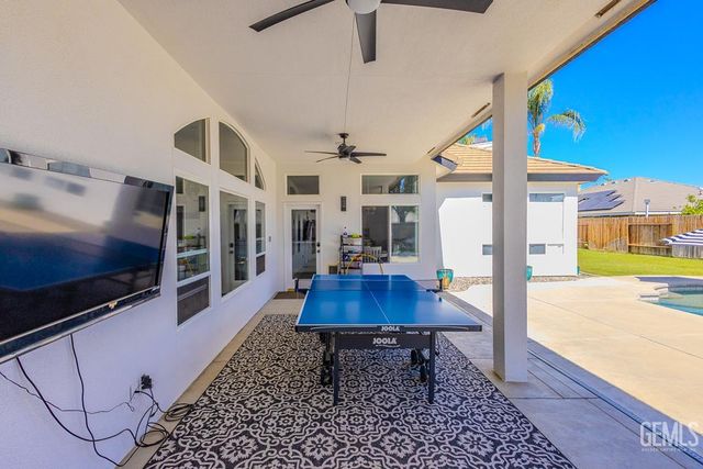 14146 Searspoint Avenue, Bakersfield, CA 93314