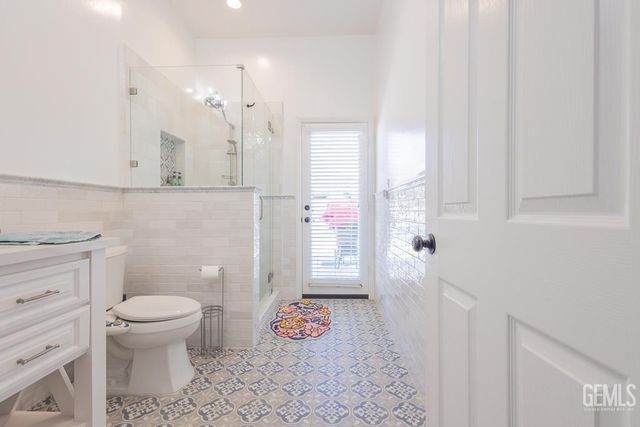 14146 Searspoint Avenue, Bakersfield, CA 93314