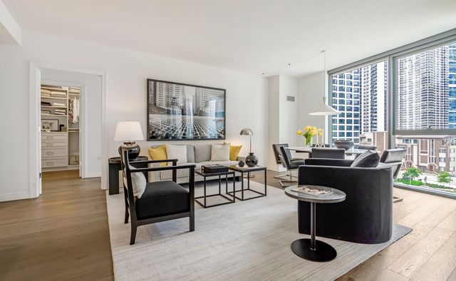 211 N Harbor Drive 2503, Chicago, IL 60601