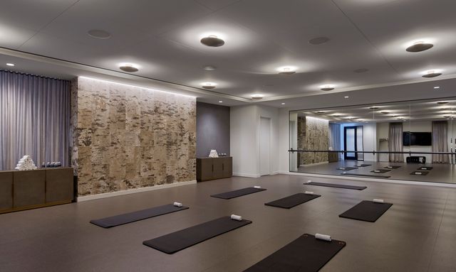 211 N Harbor Drive 2503, Chicago, IL 60601
