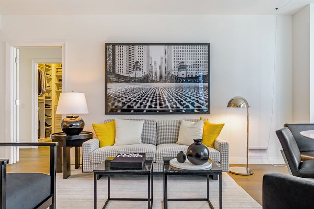 211 N Harbor Drive 2503, Chicago, IL 60601