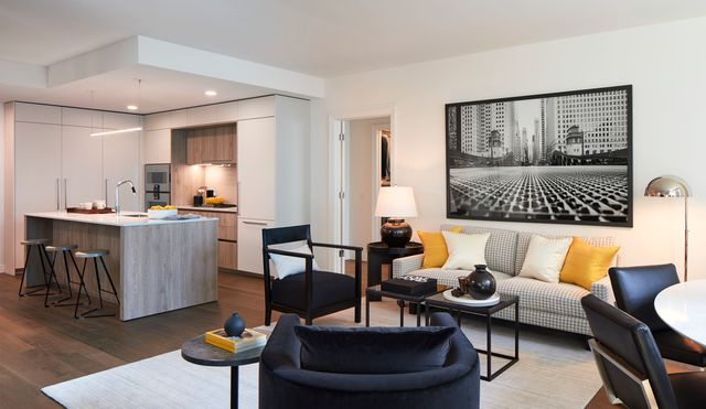 211 N Harbor Drive 2503, Chicago, IL 60601