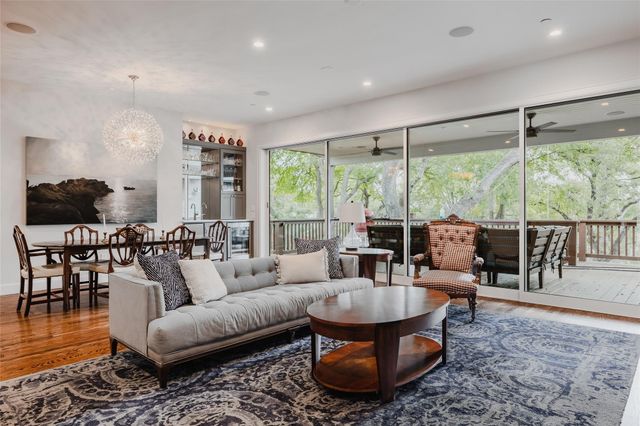 4801 Balcones DR, Austin, TX 78731