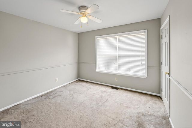 33 SALISBURY WAY, Logan Twp, NJ 08085