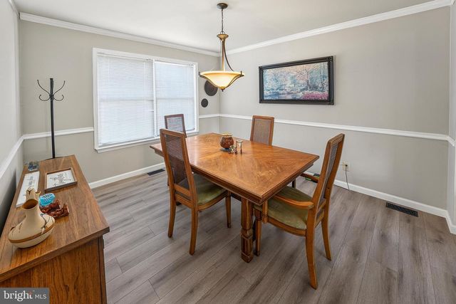 33 SALISBURY WAY, Logan Twp, NJ 08085