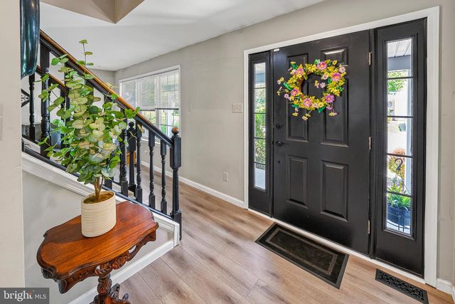 33 SALISBURY WAY, Logan Twp, NJ 08085