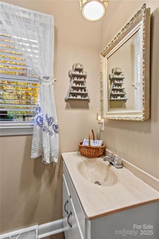 2607 Logan Drive, Valdese, NC 28690